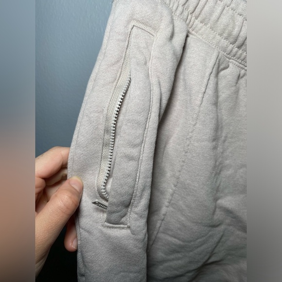 Jordan Essentials Statement Fleece Sweatpants- Stone Heather - Picture 2 of 4